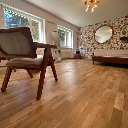 Cozy At A Special Price! 아파트 *