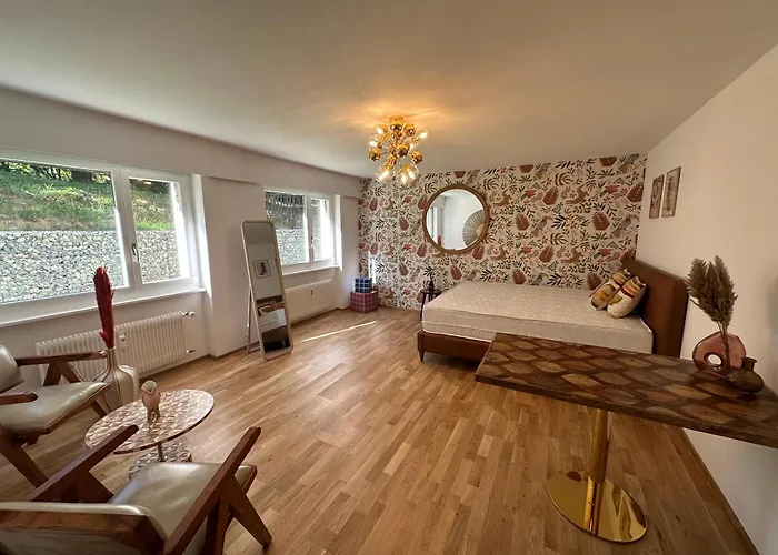 Apartment Cozy At A Special Price! *